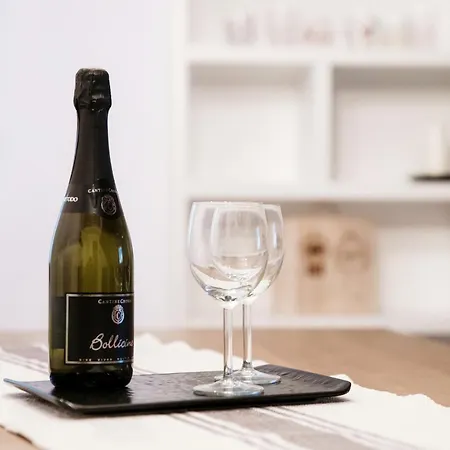 Fontana - By Myhomeincomo コモ