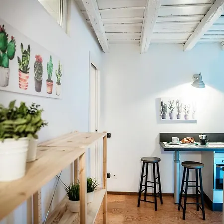 Apartament Fontana - By Myhomeincomo Como