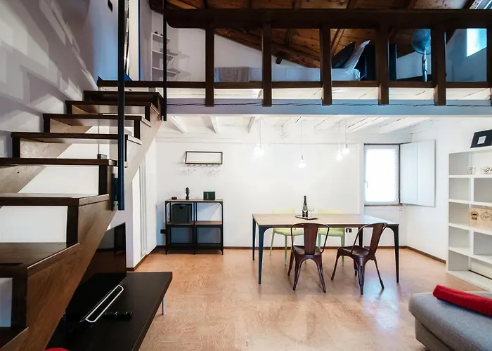 Apartament Fontana - By Myhomeincomo Como