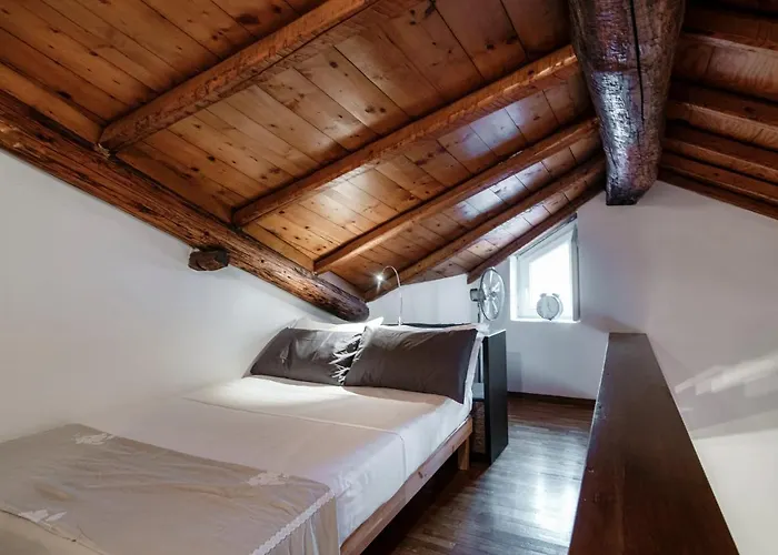 Apartament Fontana - By Myhomeincomo Como